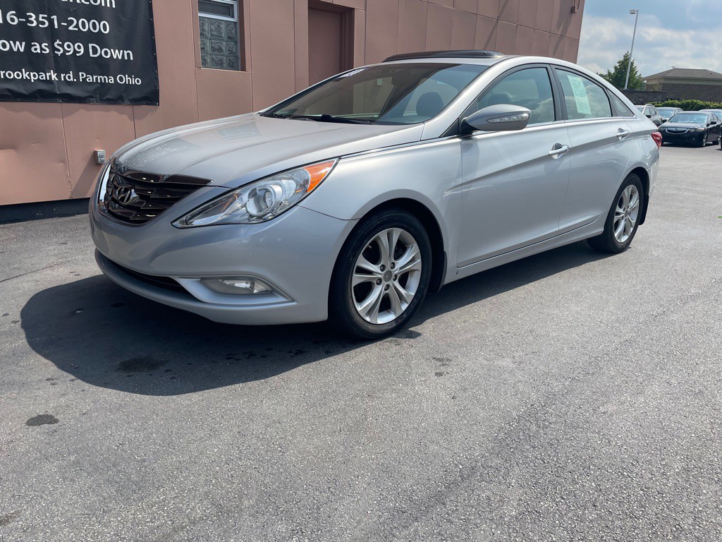 2013 Hyundai Sonata Image 4