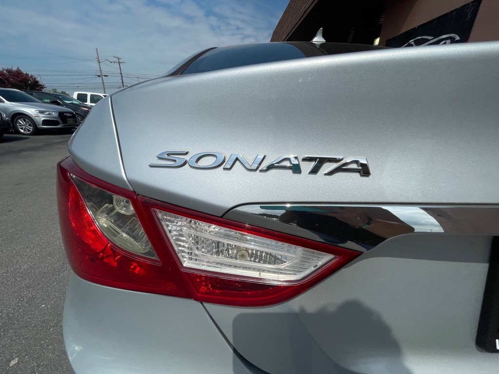 2013 Hyundai Sonata Image 23
