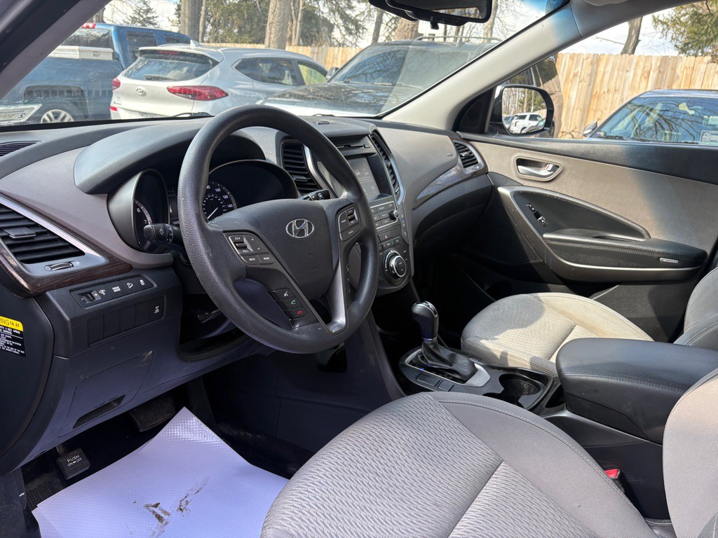 2018 Hyundai Santa Fe Image 9