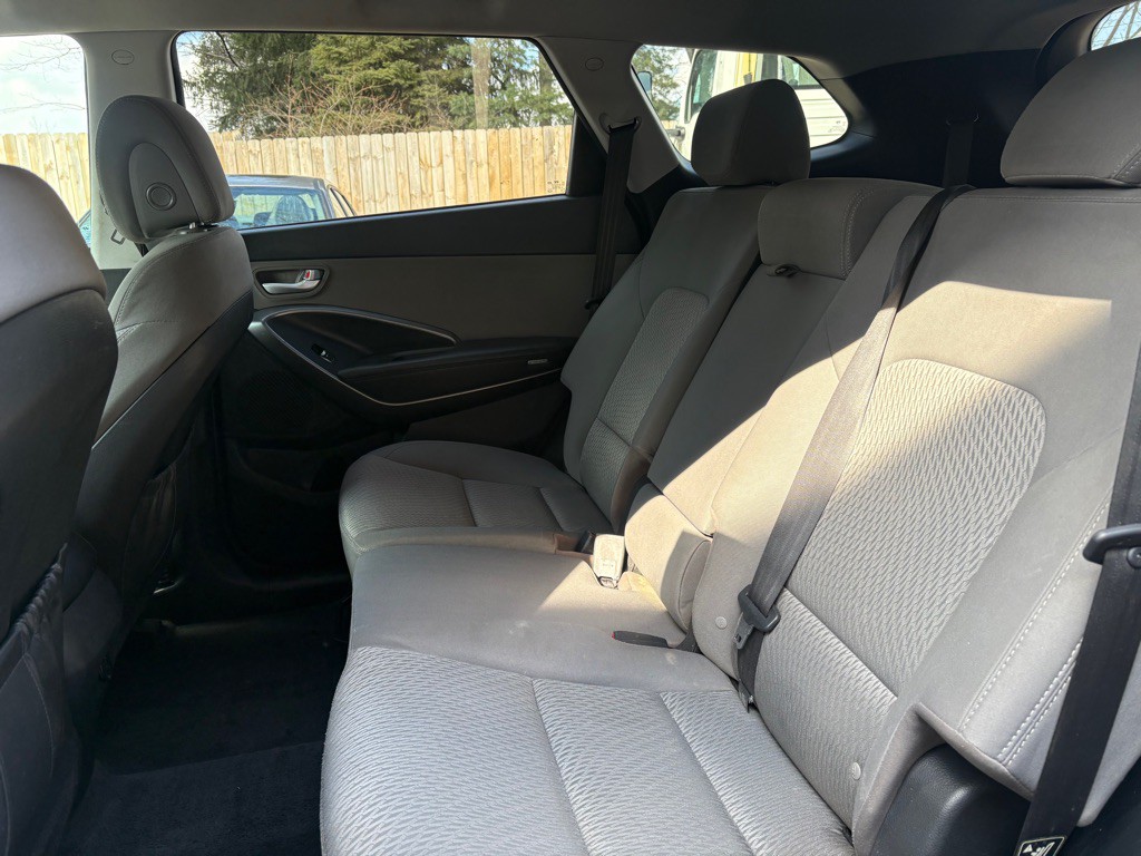2018 Hyundai Santa Fe Image 15