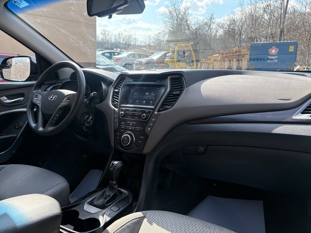 2018 Hyundai Santa Fe Image 19