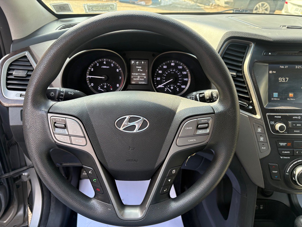 2018 Hyundai Santa Fe Image 14