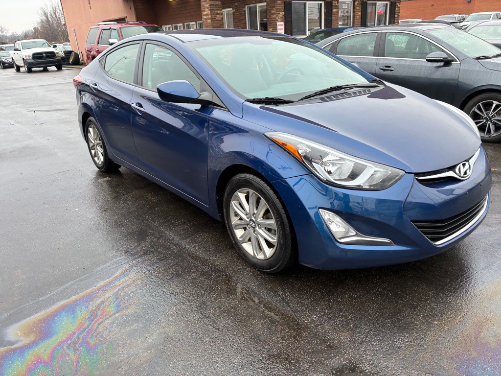 2015 Hyundai Elantra Image 4