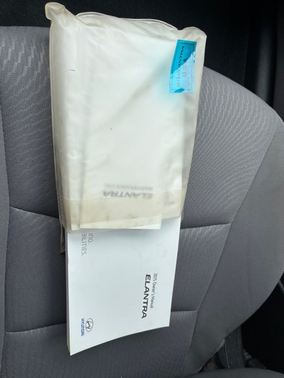 2015 Hyundai Elantra Image 12