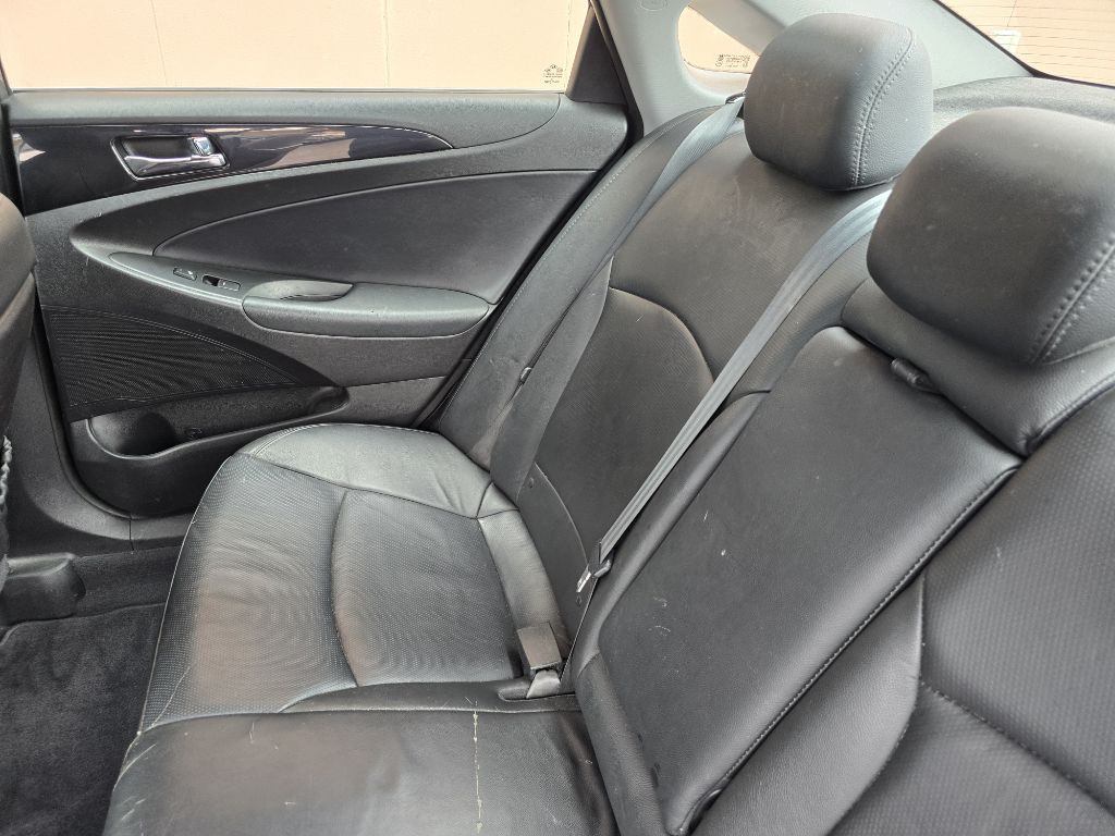 2011 Hyundai Sonata Image 13