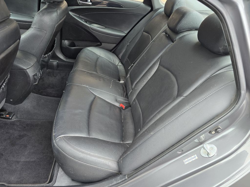 2011 Hyundai Sonata Image 14