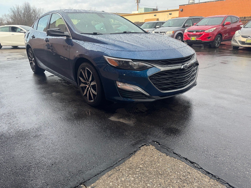 2019 Chevrolet Malibu Image 3