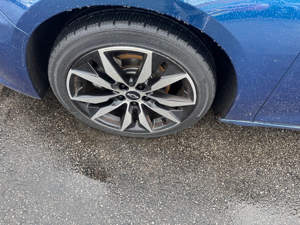 2019 Chevrolet Malibu Image 8