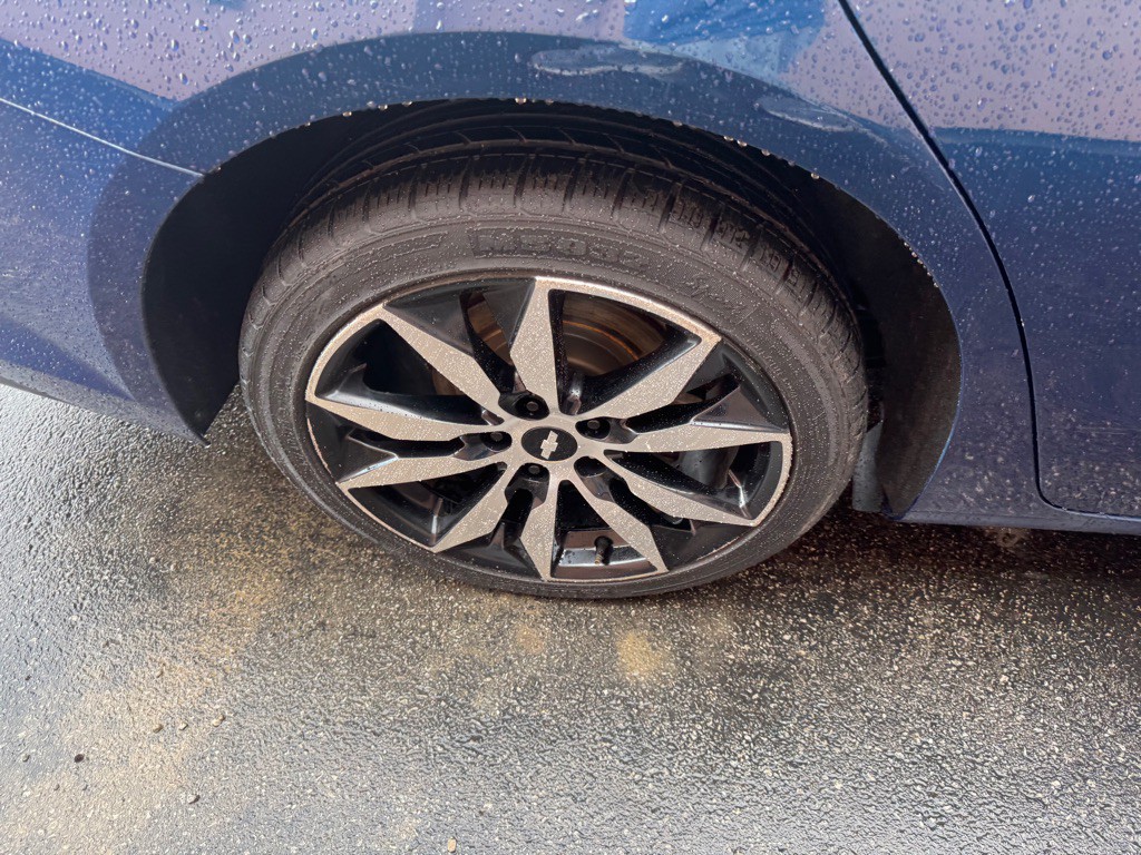 2019 Chevrolet Malibu Image 10