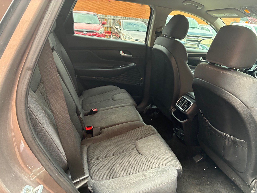 2019 Hyundai Santa Fe Image 9