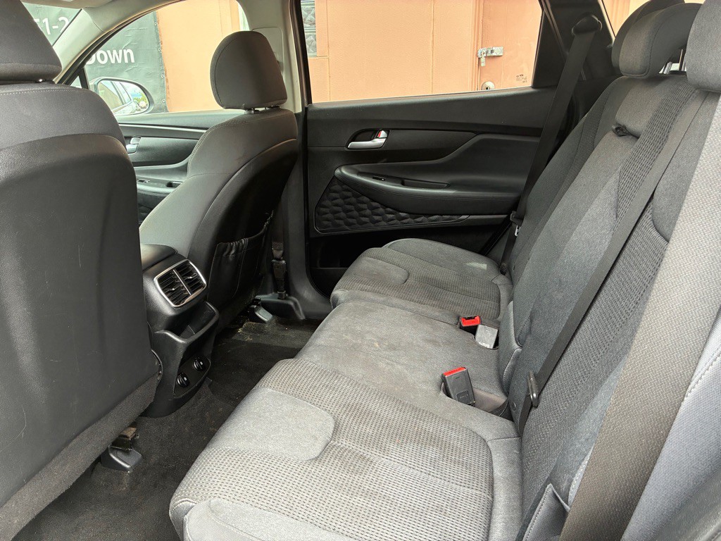 2019 Hyundai Santa Fe Image 10