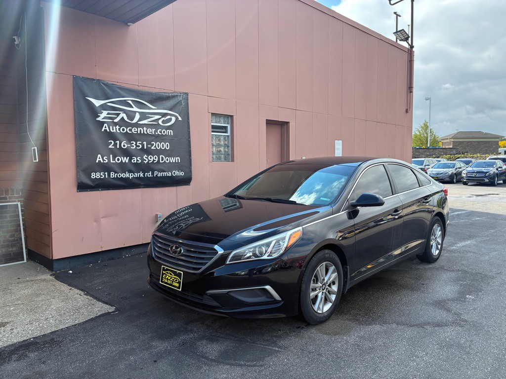 2016 Hyundai Sonata Image 1