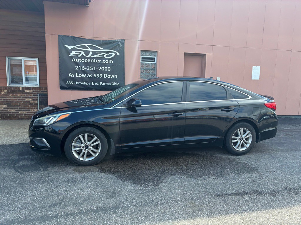 2016 Hyundai Sonata Image 2