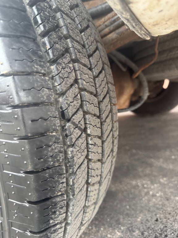 2015 GMC Savana Image 9