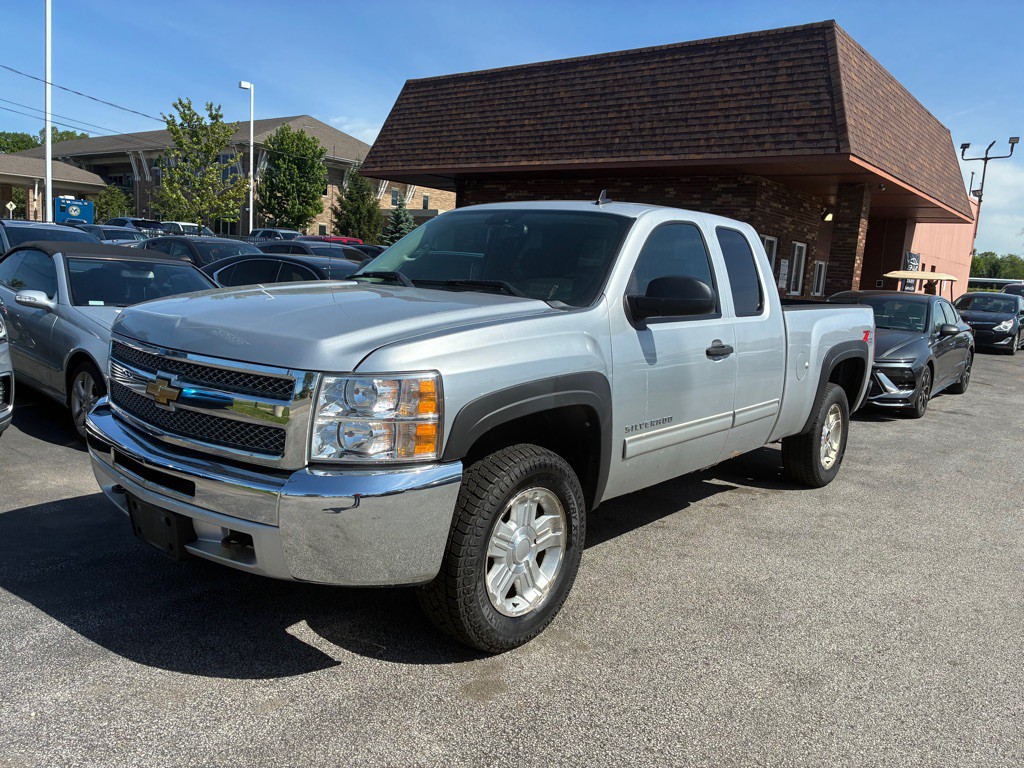 2012 Chevrolet Silverado 1500 Image 2