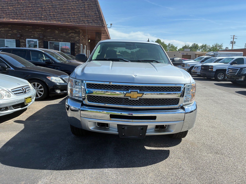 2012 Chevrolet Silverado 1500 Image 3