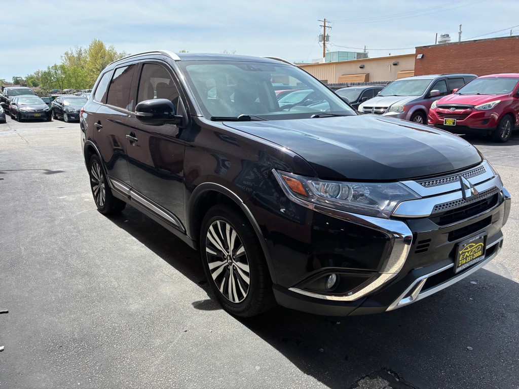 2019 Mitsubishi Outlander Image 5