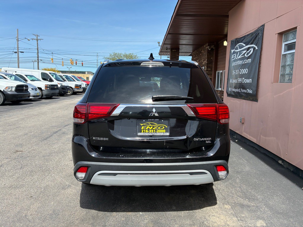 2019 Mitsubishi Outlander Image 7