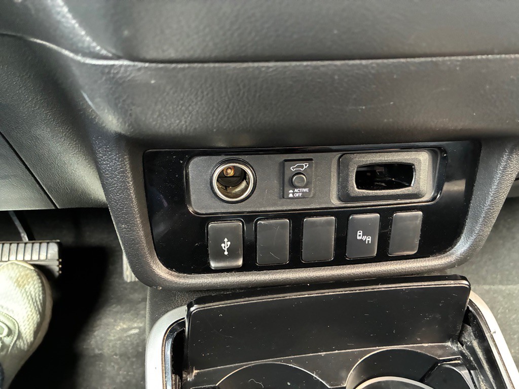 2019 Mitsubishi Outlander Image 18