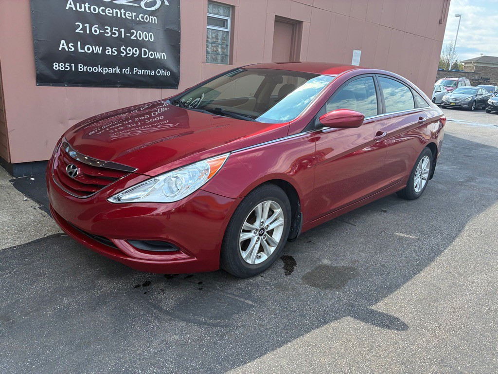 2011 Hyundai Sonata Image 3