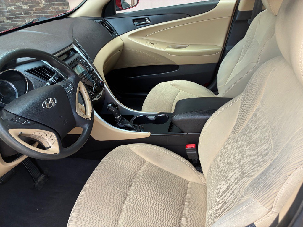 2011 Hyundai Sonata Image 11