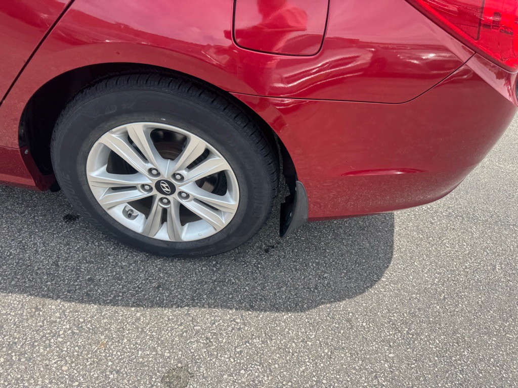 2011 Hyundai Sonata Image 18