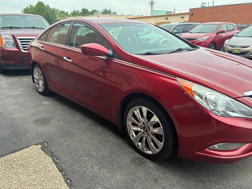 2011 Hyundai Sonata Image 5