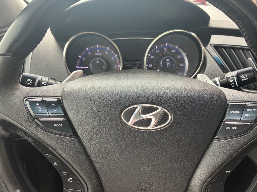 2011 Hyundai Sonata Image 14