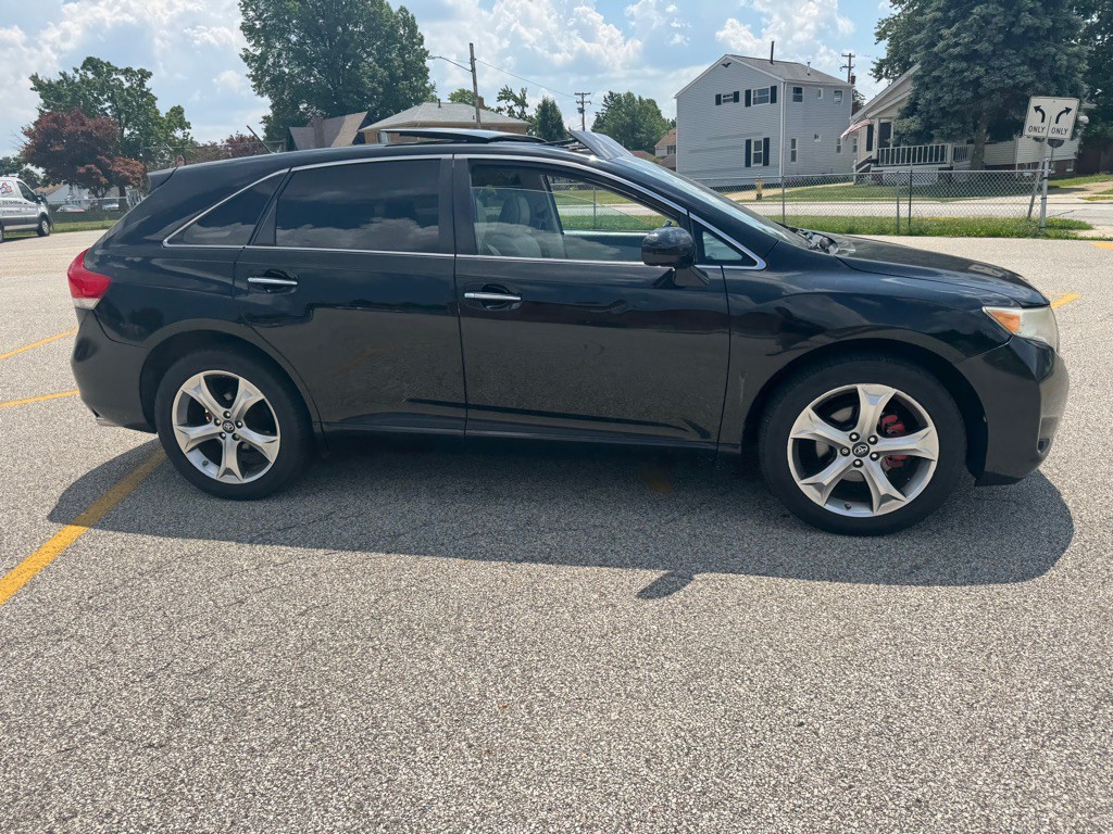 2011 Toyota Venza Image 4