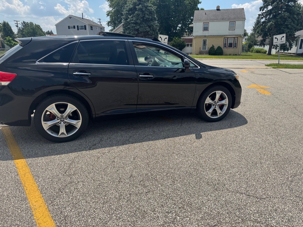 2011 Toyota Venza Image 5
