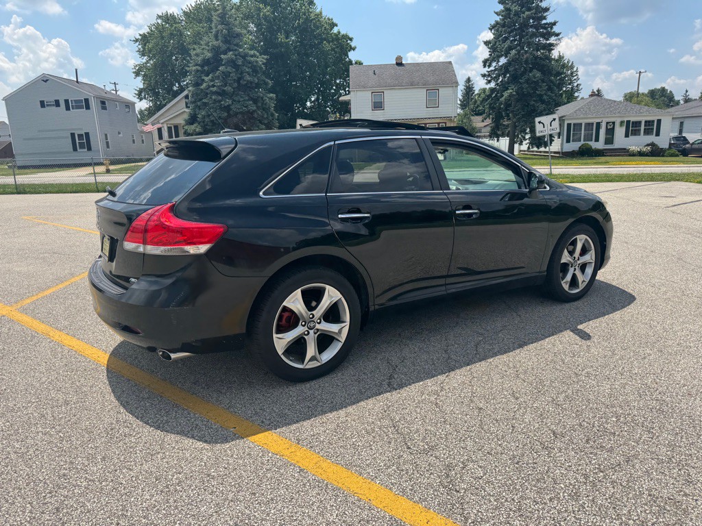 2011 Toyota Venza Image 6