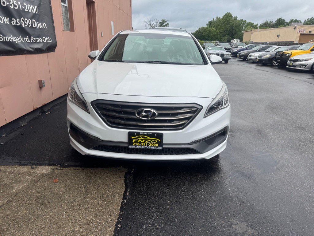 2017 Hyundai Sonata Image 2