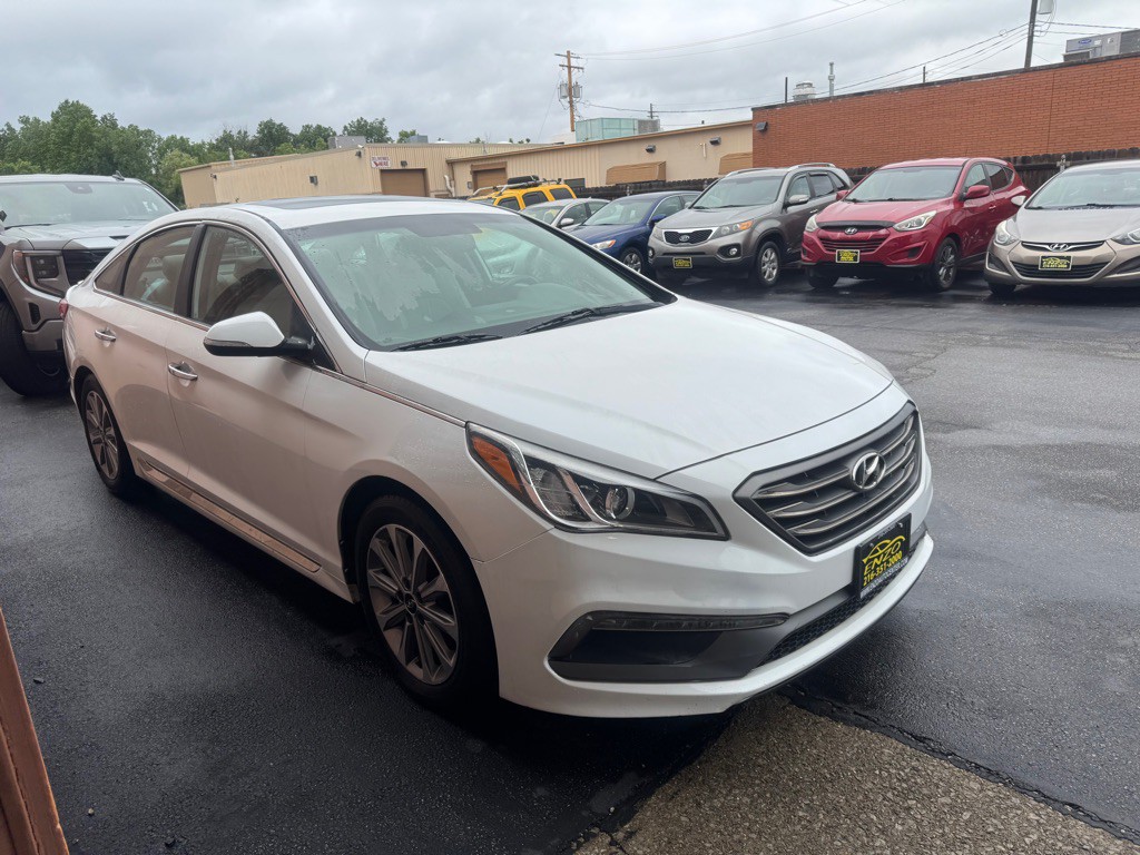 2017 Hyundai Sonata Image 3