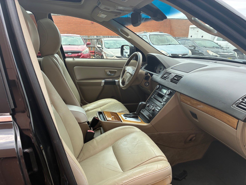 2008 Volvo XC90 Image 10