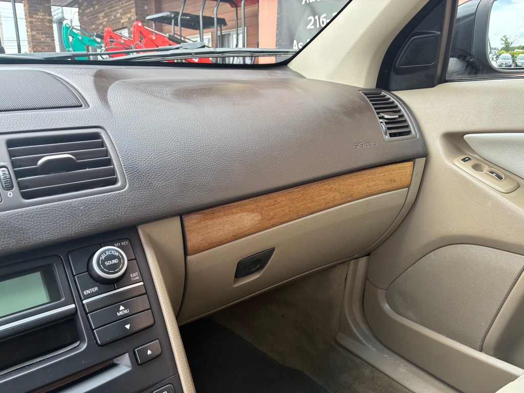 2008 Volvo XC90 Image 13