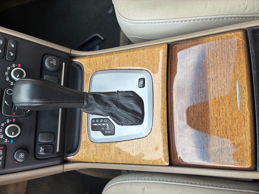 2008 Volvo XC90 Image 14