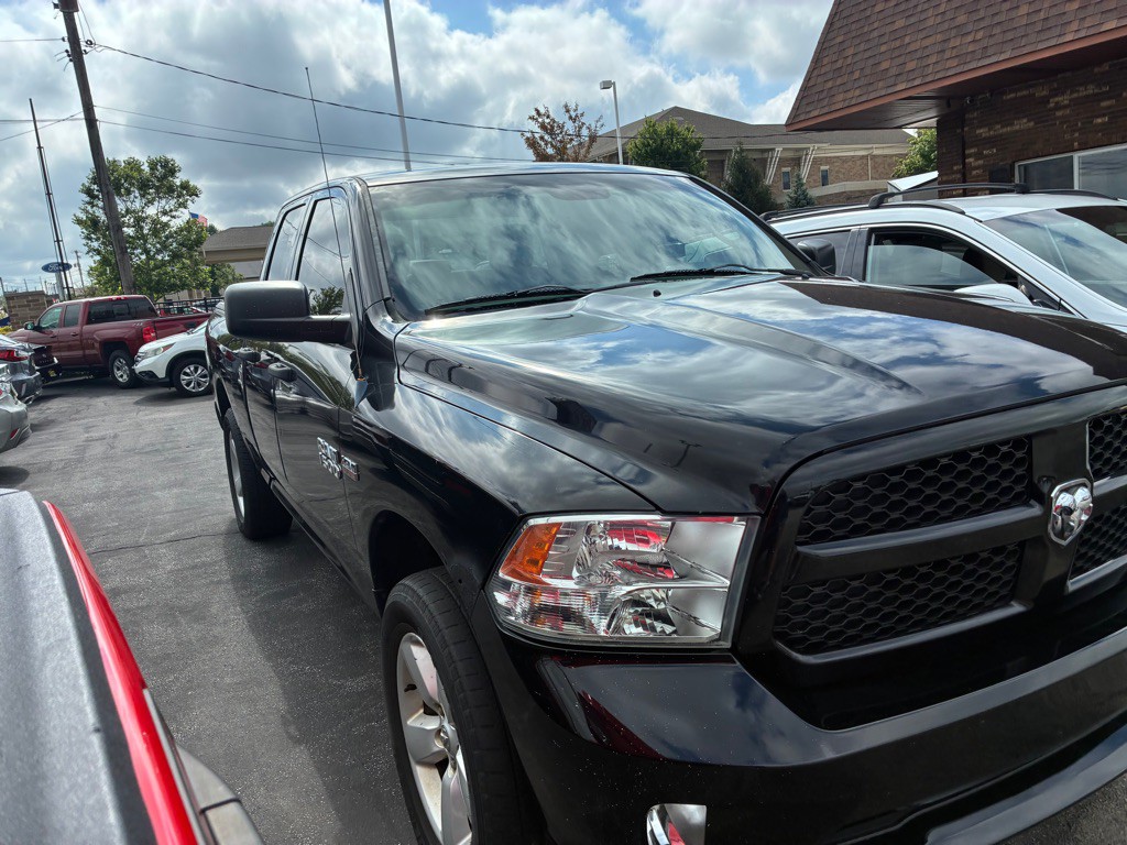2013 RAM 1500 Image 3