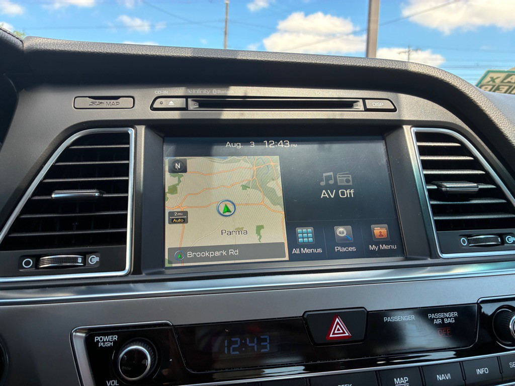 2015 Hyundai Sonata Image 21