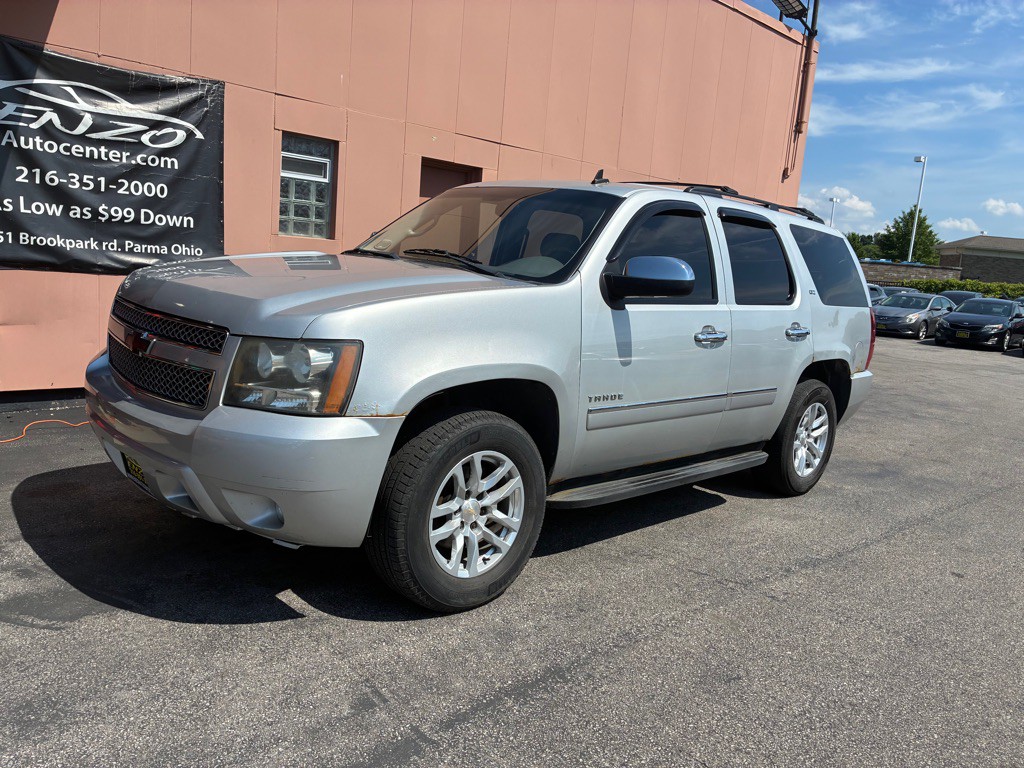 2010 Chevrolet Tahoe Image 3