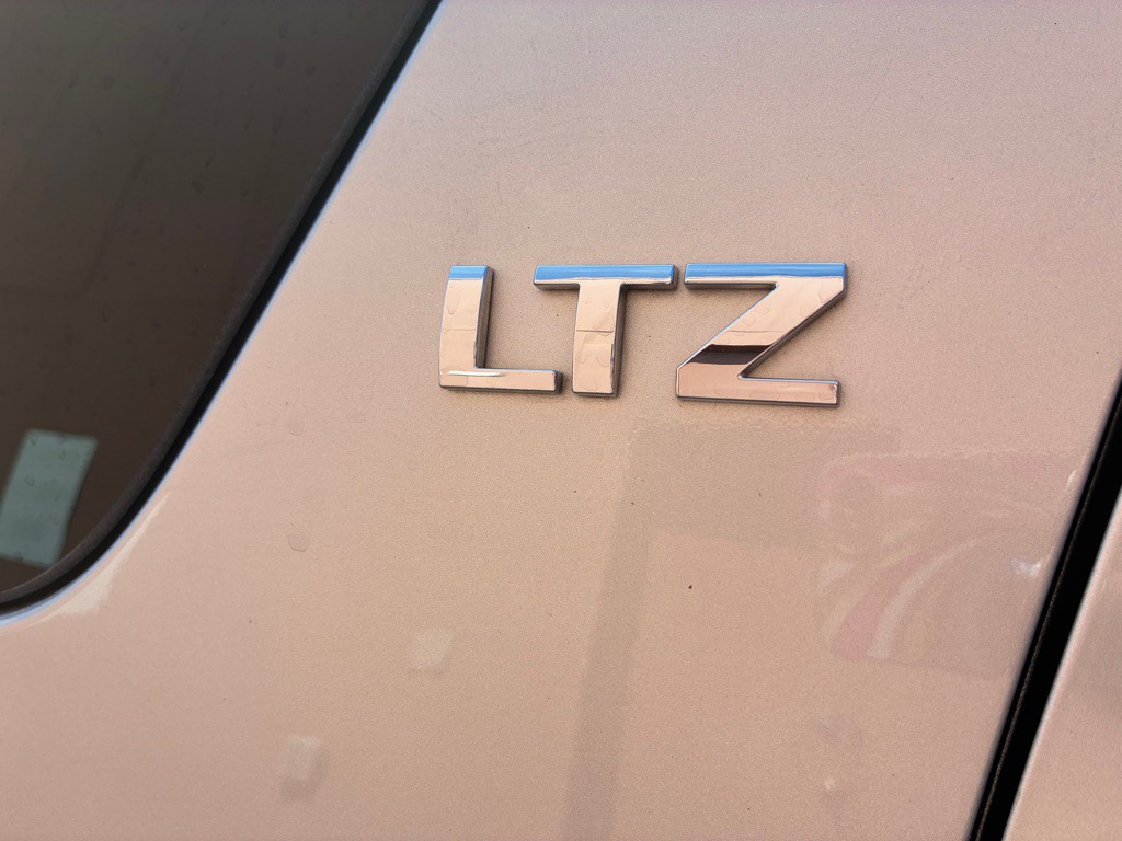2010 Chevrolet Tahoe Image 6
