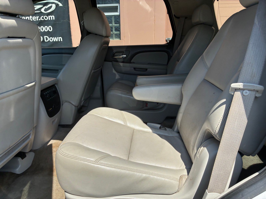 2010 Chevrolet Tahoe Image 12