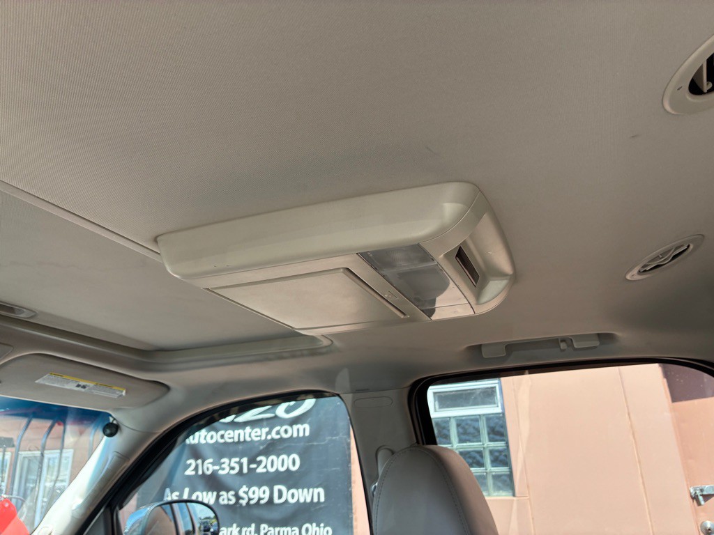 2010 Chevrolet Tahoe Image 14