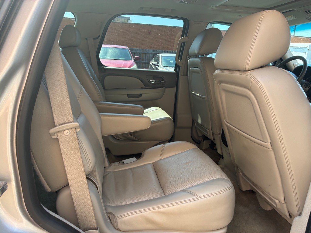 2010 Chevrolet Tahoe Image 16