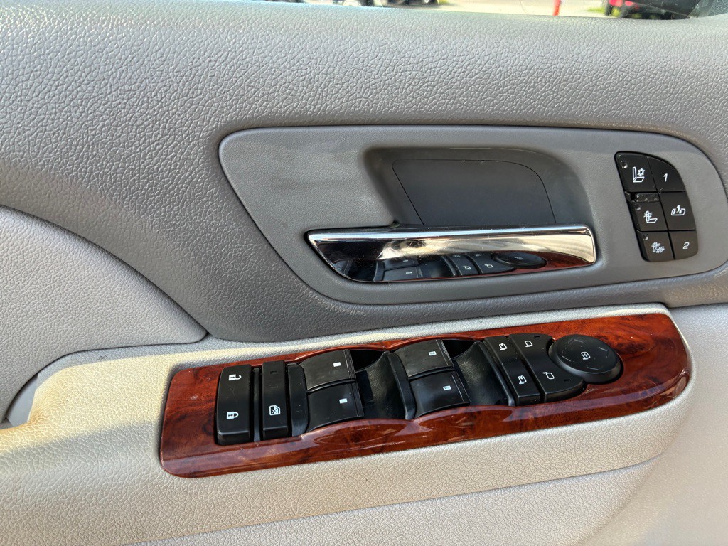 2010 Chevrolet Tahoe Image 19