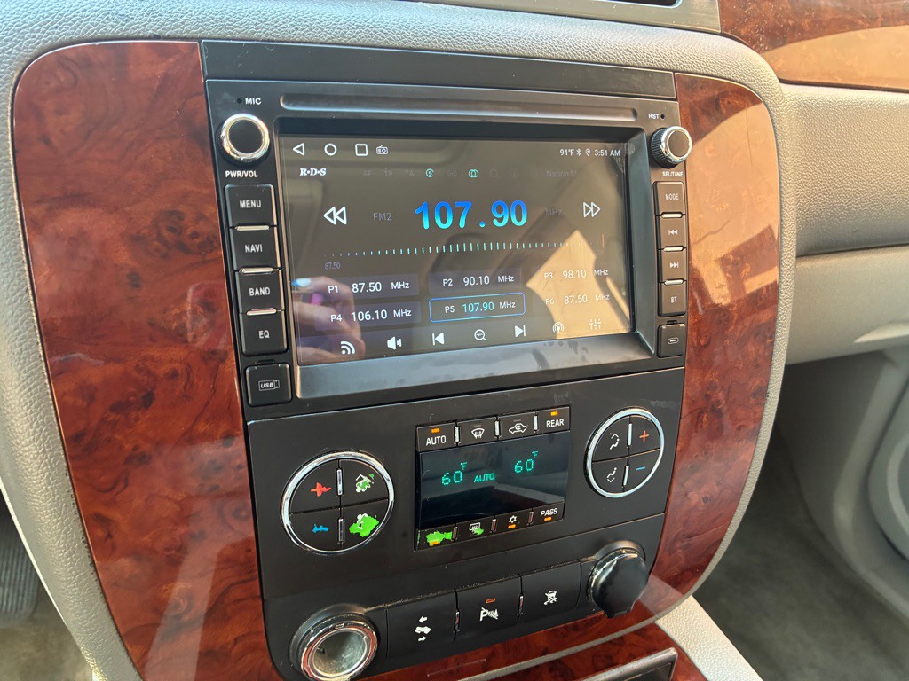 2010 Chevrolet Tahoe Image 21