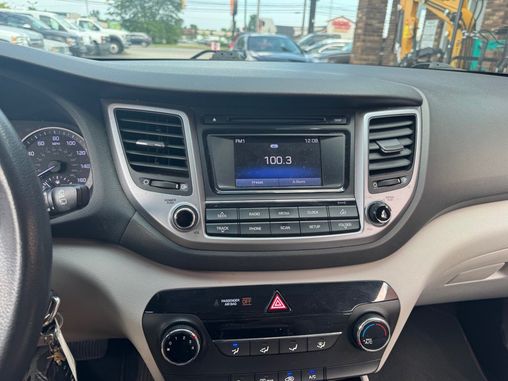 2017 Hyundai Tucson Image 6