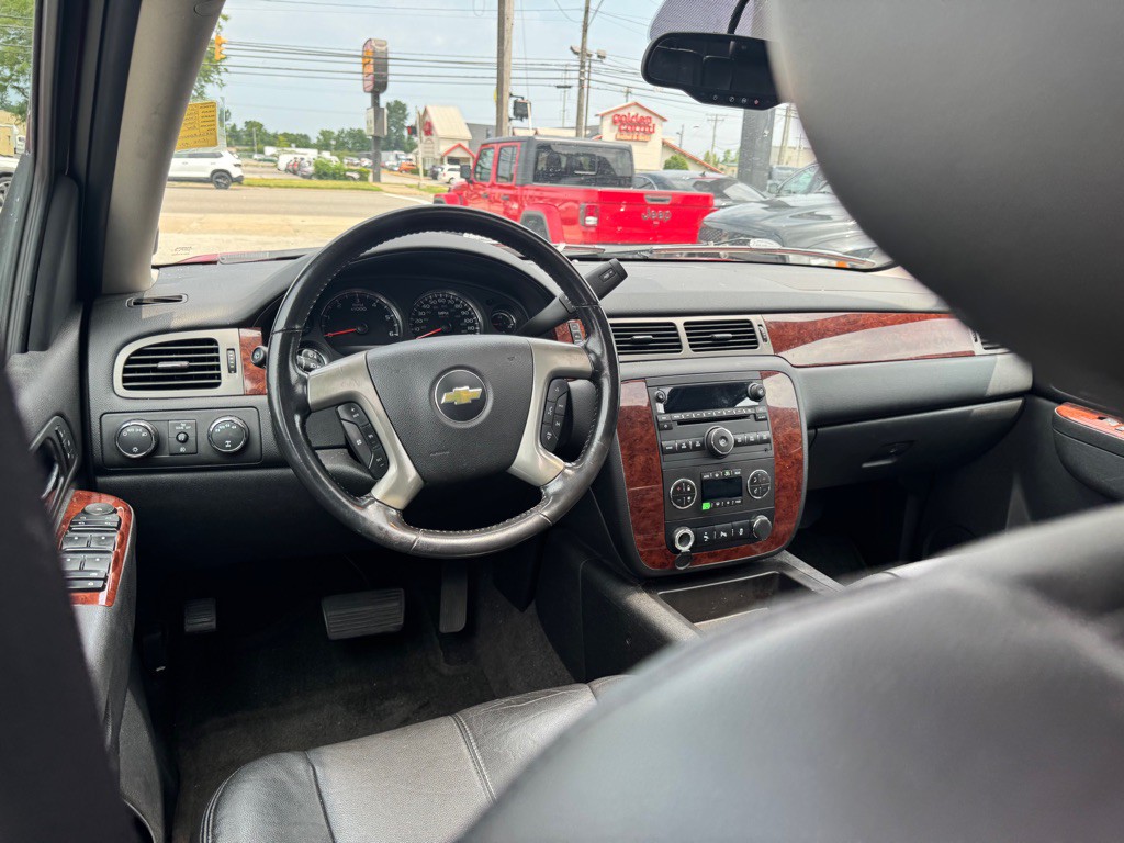 2012 Chevrolet Tahoe Image 17