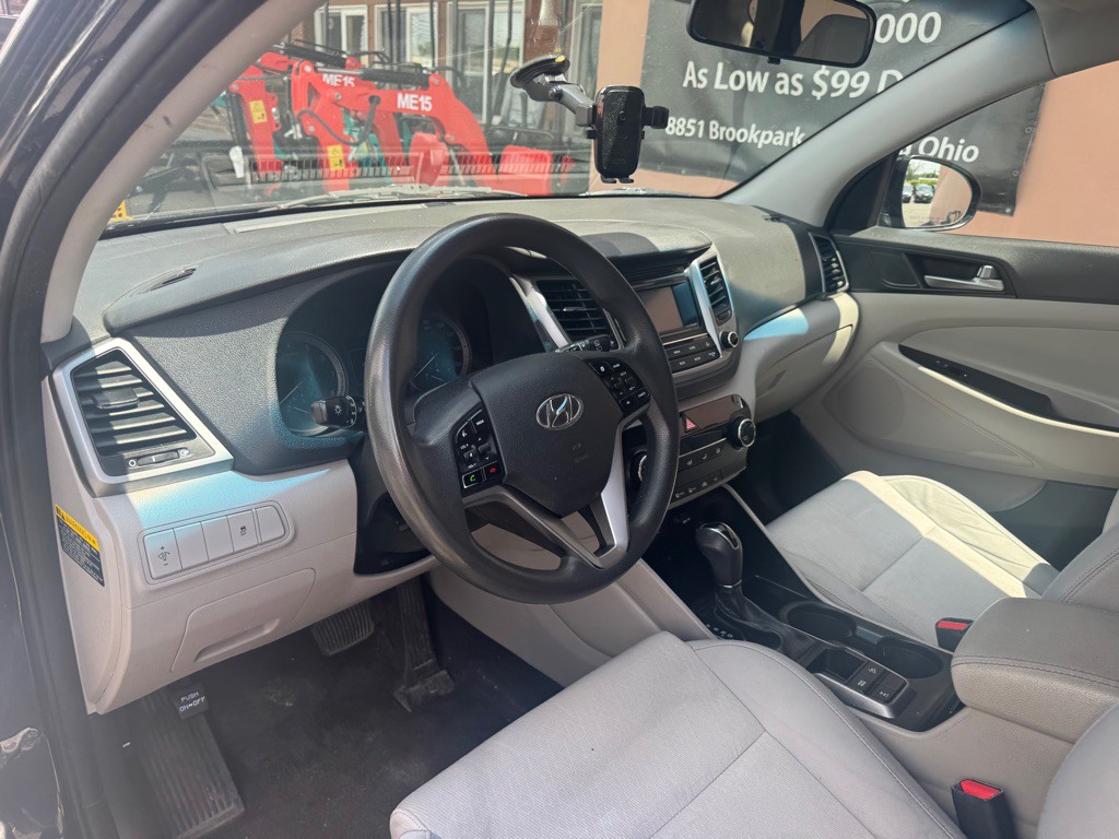 2017 Hyundai Tucson Image 10