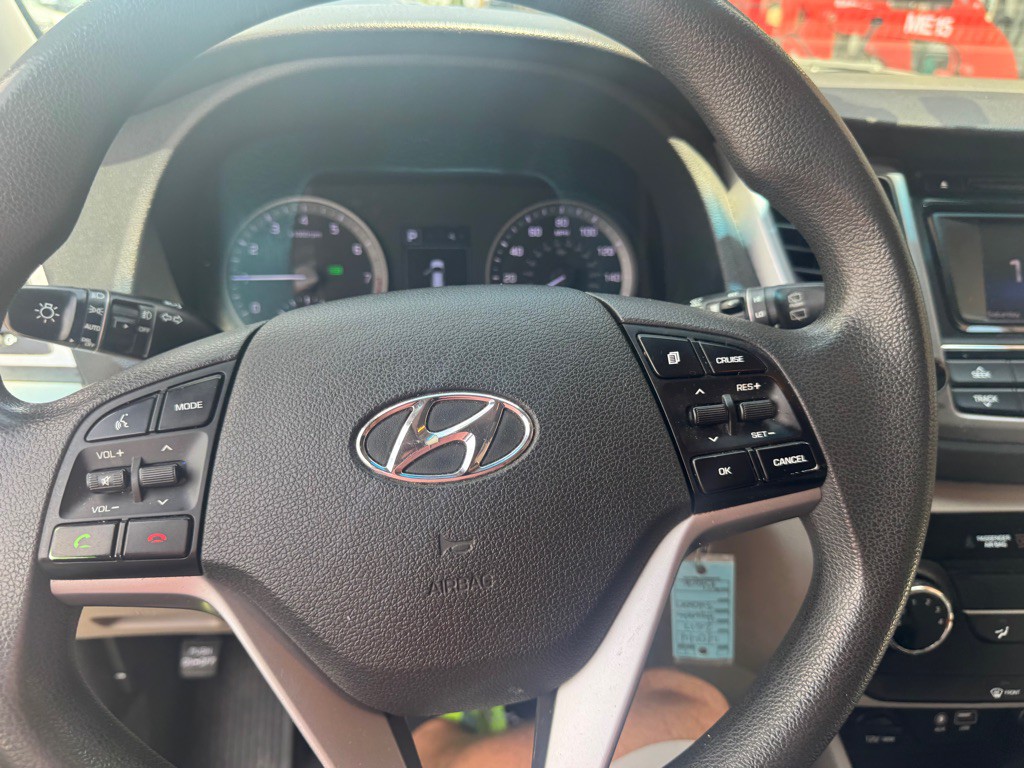 2017 Hyundai Tucson Image 16
