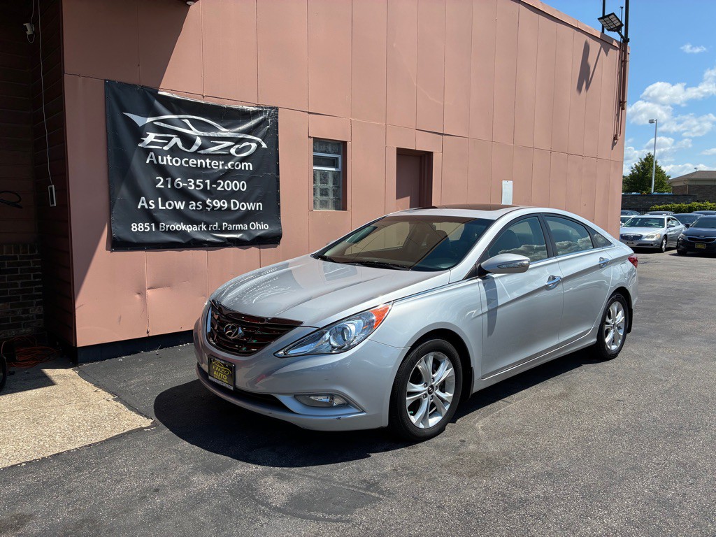 2011 Hyundai Sonata Image 1